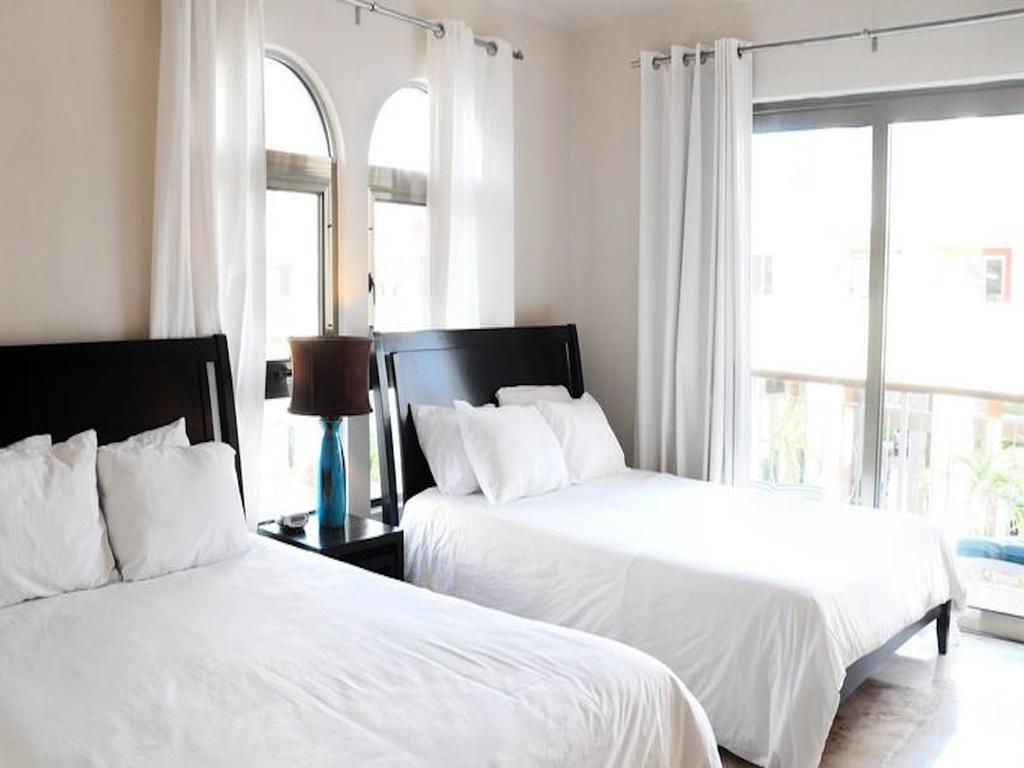 Paseo Luxury Suites Playa del Carmen Zimmer foto